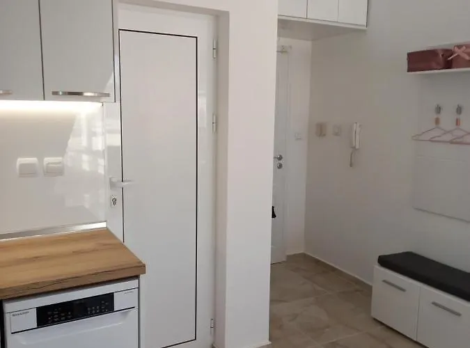 Appartement Perla 2 *